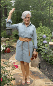 Chic Summer Looks for Stylish Grandmothers Over 50